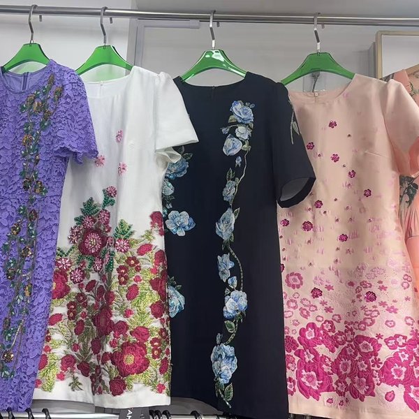 店舗写真 - 商品ラインナップ